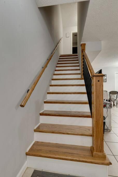 Lovely 2 Bdr Condo With Balcony 2M To Broadway Nashville Bagian luar foto